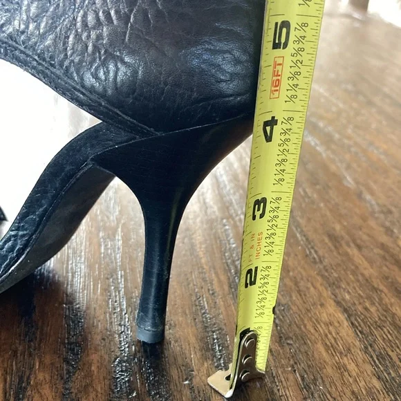 Tory Burch Black All Leather Torben Tumbled Rhino Leather Heel - Picture 14 of 14